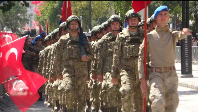 Van'da 30 Ağustos Zafer Bayramı kutlandı