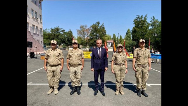 Hamur'da 30 Ağustos Zafer Bayramı törenle kutlandı