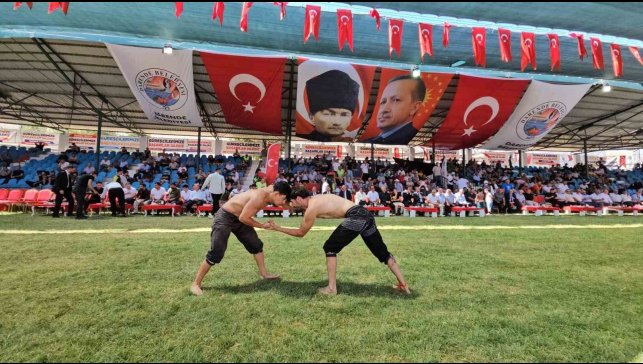 Doğan Uzun, 72. Zengibar Karakucak Güreşleri'nin başpehlivanı oldu