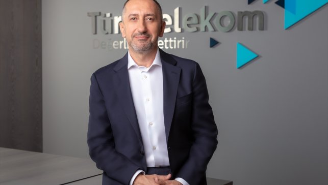 Türk Telekom TahtApp ile az gören çocukların eğitimine ışık tutuyor
