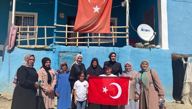 Cumhurbaşkanı Erdoğan'ın "Terörsüz Türkiye" mektubu Van'daki şehit ailesine ulaştı