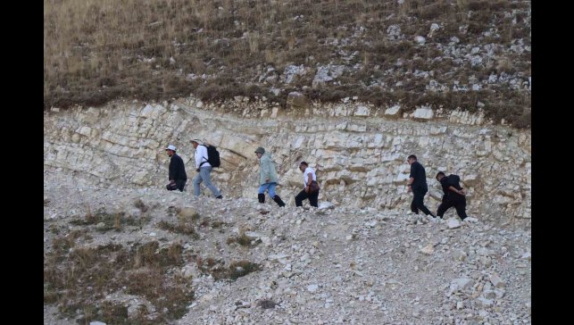 3 bin 50 rakımlı zirveye zorlu yürüyüş