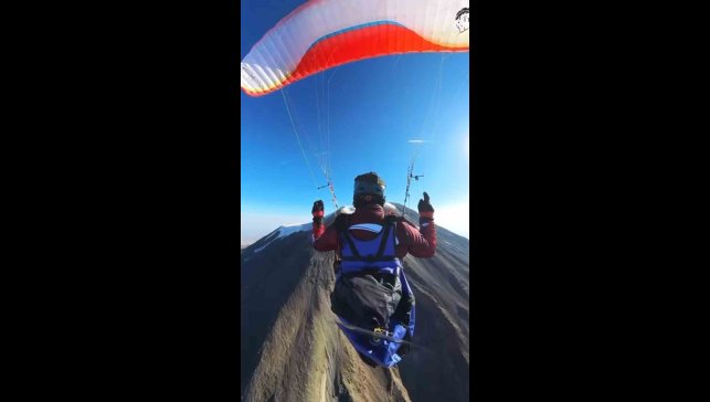 Ağrı Dağı'nda paramotor pilotları tarihi rekor denemesi gerçekleştirdi