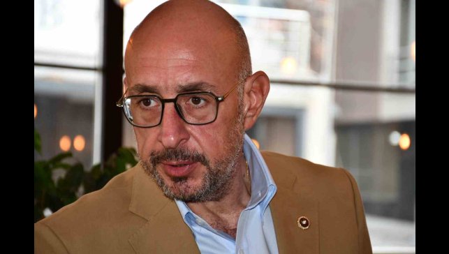 Poyraz: "Emperyalizm kendini fesh ettiği zaman ben terör örgütünün kendini fesh ettiğine inanırım"