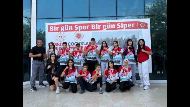 Elazığ'a Muay-Thai'de 7 madalya