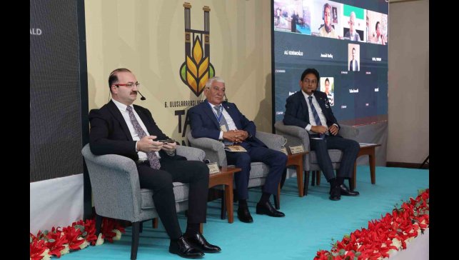 Rektör Hacımüftüoğlu, 6. Uluslararası yerel yönetimler tarım kongresinde panelist olarak yer aldı