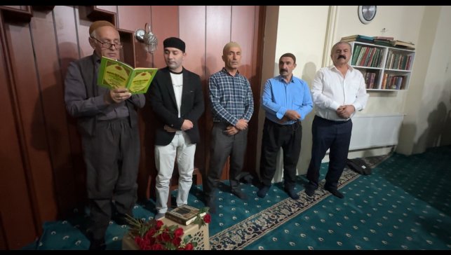 Yüksekova'da Mevlid Kandili coşkusu: Gül, şerbet ve tatlı ikramı renkli anlar yaşattı