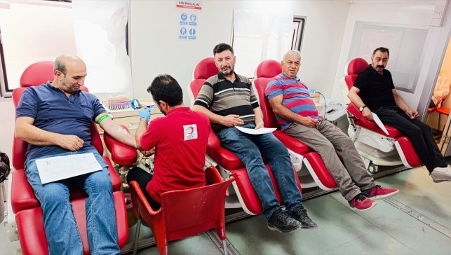 Çemişgezek'te vatandaşlar kan bağışında bulundu