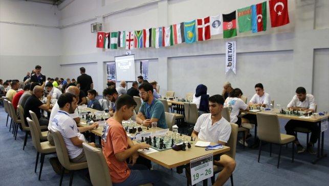 Bitlis 15 ülkeden satranç tutkununu ağırlıyor