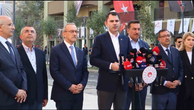 Bakan Kurum: "Şehirlerimiz her alanda ayağa kalkıyor"