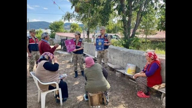 Jandarma ekipleri köylerde KADES'i anlattı