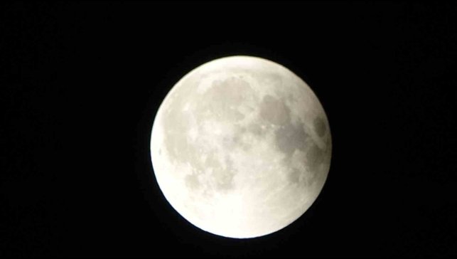 "Kanlı Ay" tutulması Van'dan izlendi