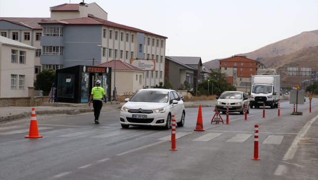 Bitlis'teki asayiş uygulamalarında uyuşturucu, silah ve fişek ele geçirildi