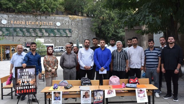 AK Parti Bitlis Gençlik Kolları'ndan Gazze için "Boş Sıralar" etkinliği