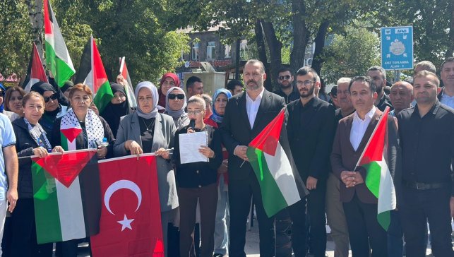 Erzurum, Ardahan ve Ağrı'da "Gazze'de Boş Sıralar" etkinliği yapıldı