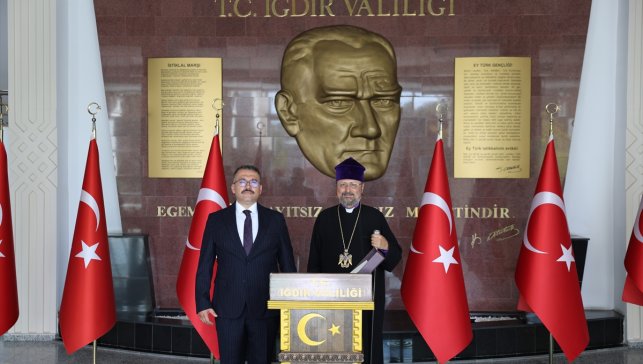 Türkiye Ermenileri Patriği Maşalyan, Iğdır Valisi Turan'ı ziyaret etti