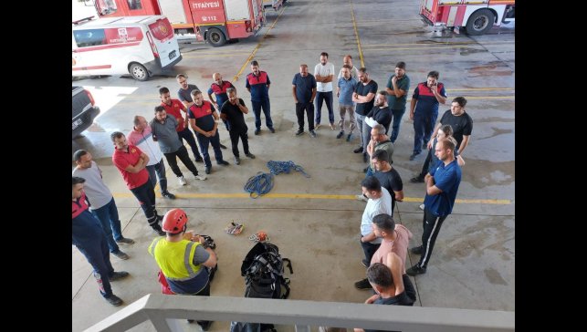 Belediye personeline yüksekte çalışma eğitici eğitimi verildi