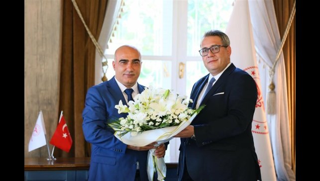 Doç. Dr. Ayhan Kul, İzmir İl Sağlık Müdürlüğüne atandı