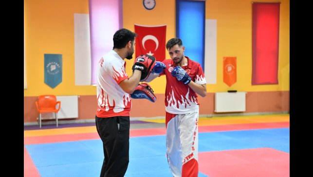 Yeşilyurt'un şampiyonları Avrupa'da ringe çıkıyor