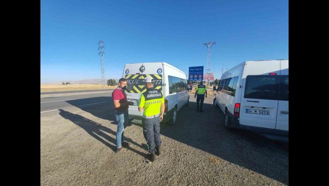 Patnos'ta öğrenci servislerine denetim