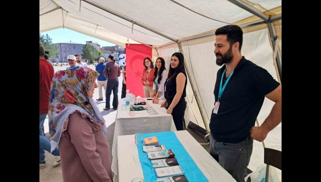 Kars'ta Halk Sağlığı Haftası'nda vatandaşlar bilgilendirildi