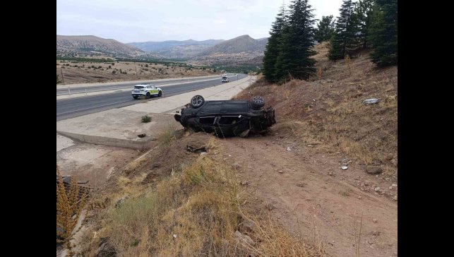 Hekimhan'da otomobil drenaj kanalına düştü: 1 yaralı