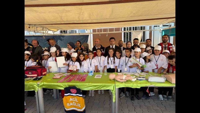 Hakkâri'de "Sağlıklı Çocuk, Sağlıklı Gelecek" etkinliği