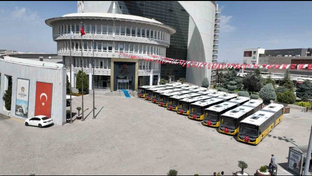 Büyükşehir Belediyesi otobüs filosunu güçlendirdi