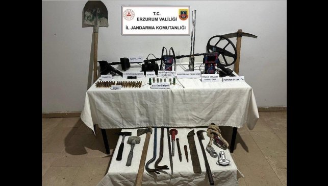 Jandarmadan kaçak kazı yapan şahıslara yönelik operasyon