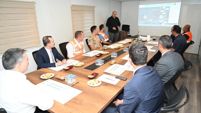 Erzurum Valisi Mustafa Çiftçi, Kırık Tüneli'nde incelemede bulundu