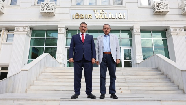 Türkiye-Ermenistan Normalleşme Süreci Özel Temsilcisi Kılıç, Iğdır Valiliğini ziyaret etti: