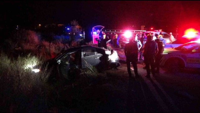 Malatya'da "dur" ihtarına uymayan araç kaza yaptı: 4 yaralı