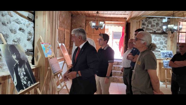 Kemaliye'de "Atatürk ve Çanakkale Muharebeleri" konulu fotoğraf sergisi