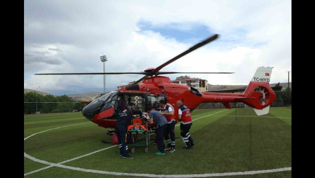 Malatya'da ambulans helikopter 72 yaşındaki hasta için havalandı