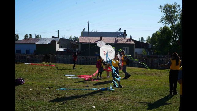 Uçurtmalar bu kez Sıraç için havalandı