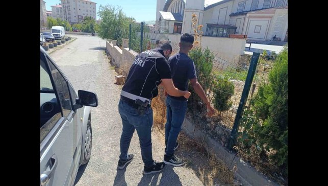 Ağrı'da 194 okul çevresi ve 111 servis aracı kontrol edildi