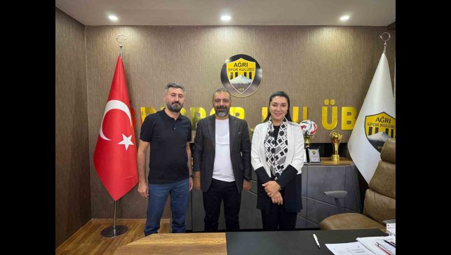 AK Parti Ağrı İl Başkanı İlhami Yıldız: "Ağrı Spor'umuzun her zaman yanındayız"