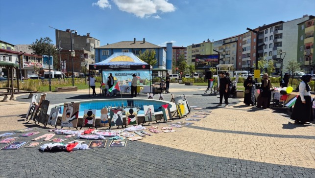 Ağrı'da Filistin temalı resim sergisi açıldı