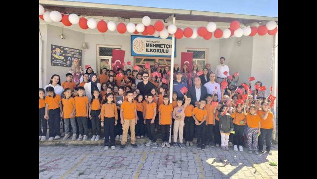 Bahçesaray'da ilköğretim haftası etkinliği düzenlendi