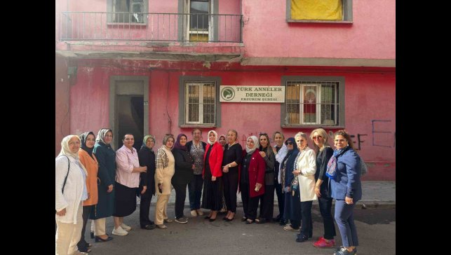 Vali Çiftçi'nin eşinden Türk Anneler Derneğine ziyaret