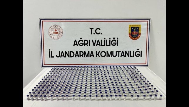 Ağrı'da kaçakçılık operasyonu: İlaç, kıyafet, sigara ve alkol ele geçirildi
