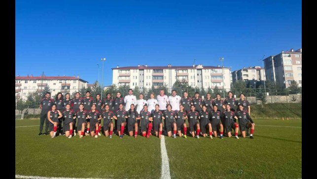 U19 Kadın Millî Takımı'nın Erzurum kampı başladı