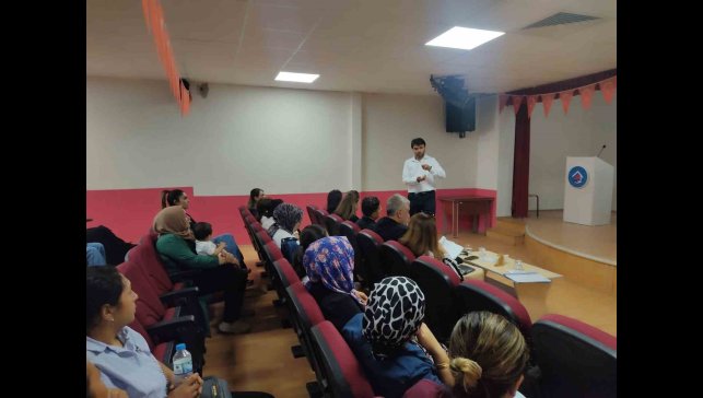 RAM uzmanları Hekimhan'da eğitsel ve rehberlik çalışmaları yürüttü