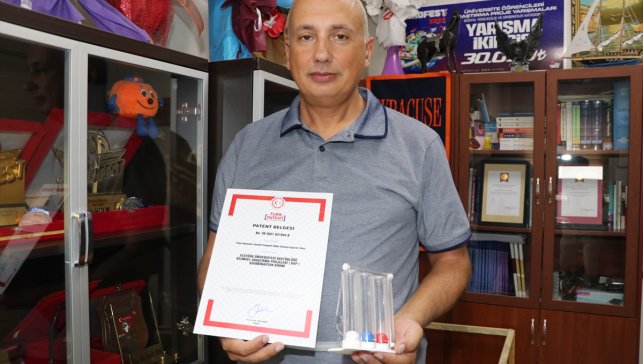 Kovid-19 salgınında anne babasının kullandığı solunum egzersiz cihazını dijitale dönüştürüp patent aldı