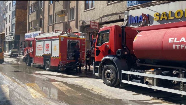 Elazığ'da odunluk yangını: 1 kişi dumandan etkilendi
