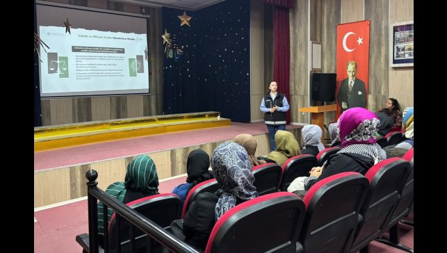 Ardahan'da anneler uyuşturucu konusunda bilgilendirildi