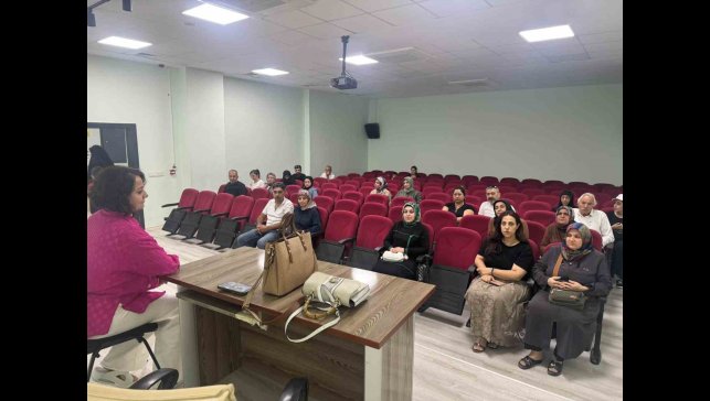 Elazığ'da veliler ile tanışma toplantısı düzenlendi