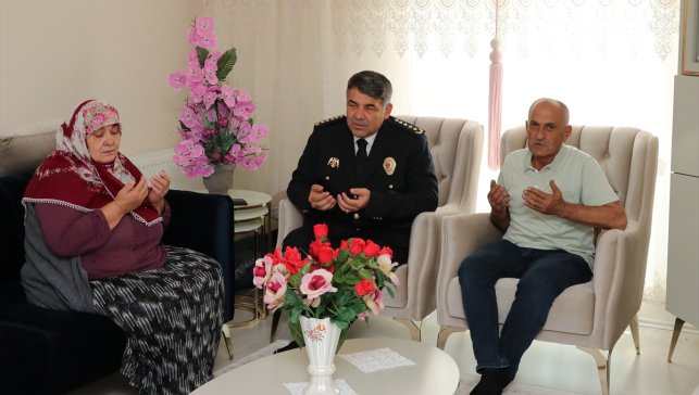 Erzurum Emniyet Müdürü Karaburun, ziyaretlerde bulundu