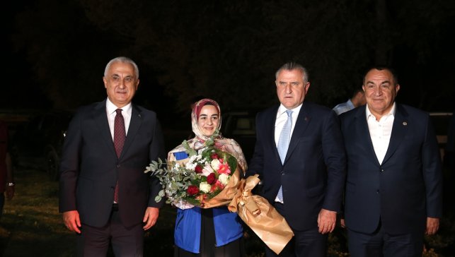 Gençlik ve Spor Bakanı Bak, Muş'ta "Gençlik Buluşması" programında konuştu: