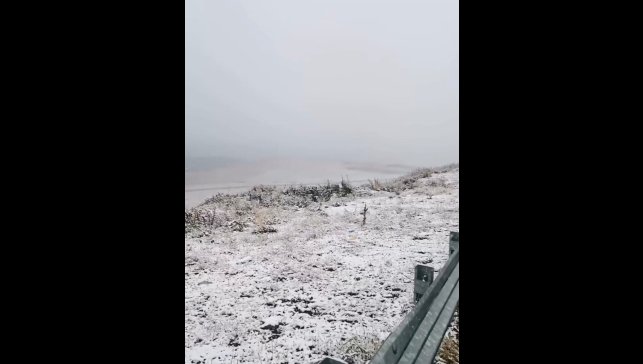 Ardahan'a mevsimin ilk karı yağdı